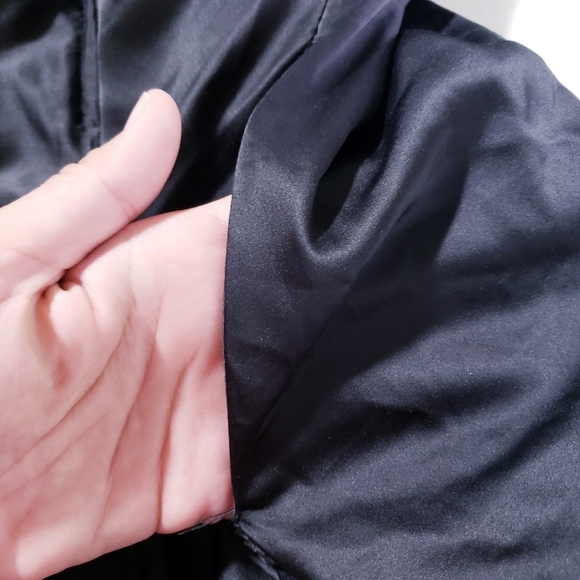 B Smart Black Satin Gown Formal Dress Prom Homecoming Open Back Front Slit Sz 9 - Picture 12 of 15